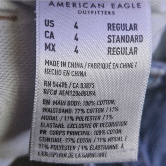 29 American Eagle Distressed Destroyed Mom Jean Women’s Size 4 - Picture 11 of 11